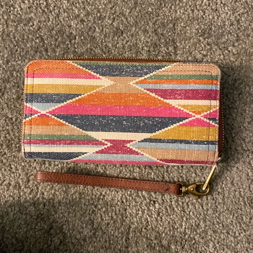 Fossil Logan RFID Zip Around Clutch Wallet